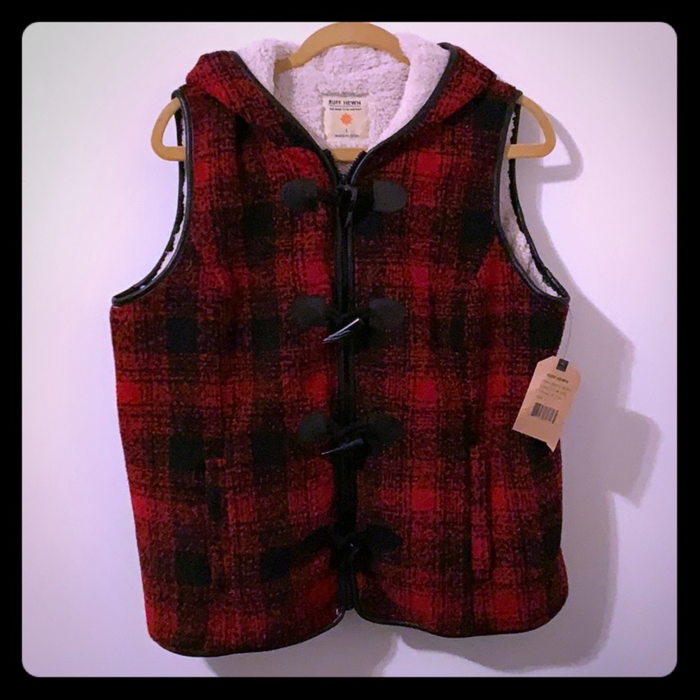 Cute Ruff Hewn Hooded Fleece Lined Vest NWT